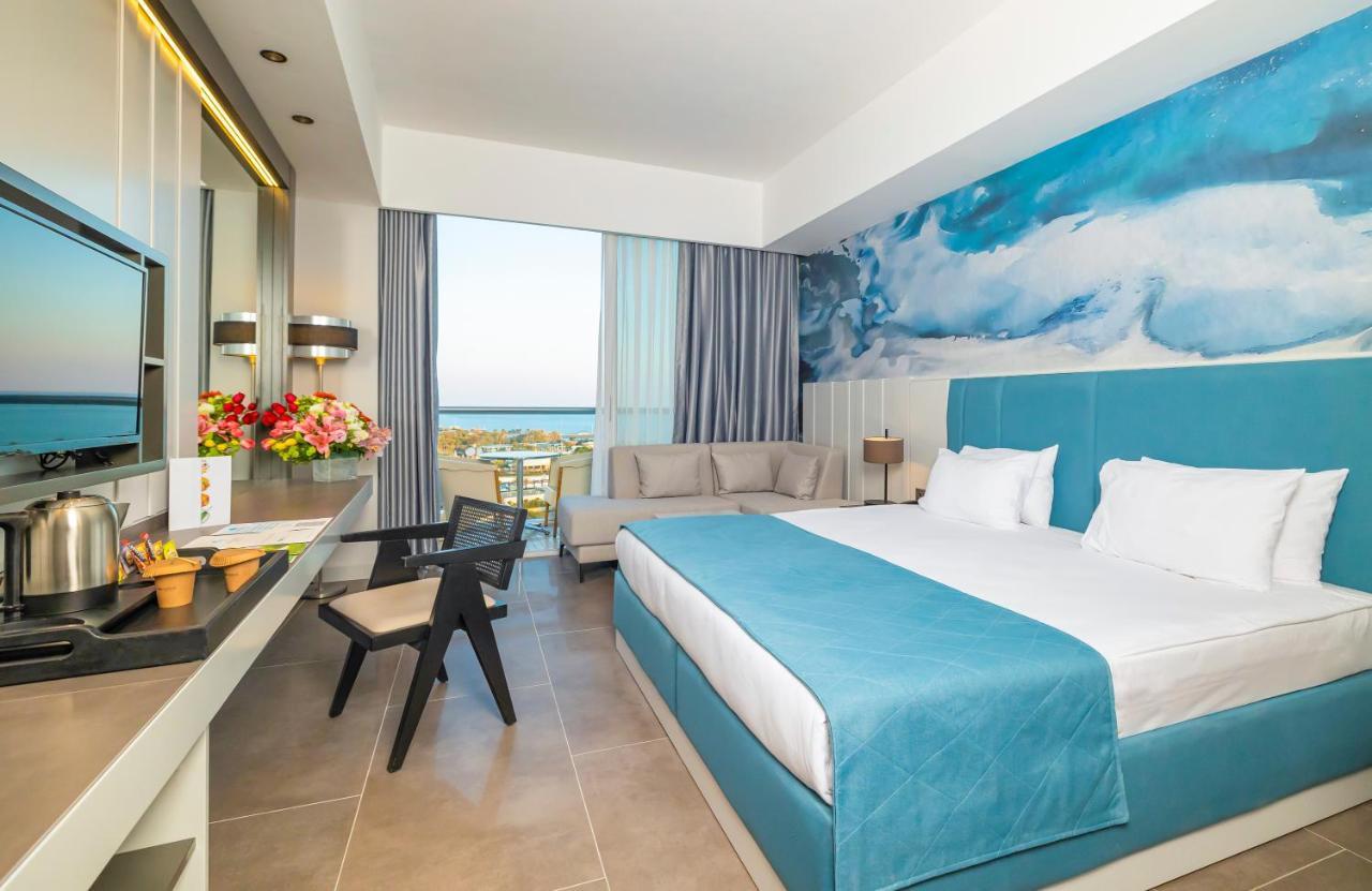 Crystal Centro Resort - Ultimate All Inclusive Antalya Bagian luar foto