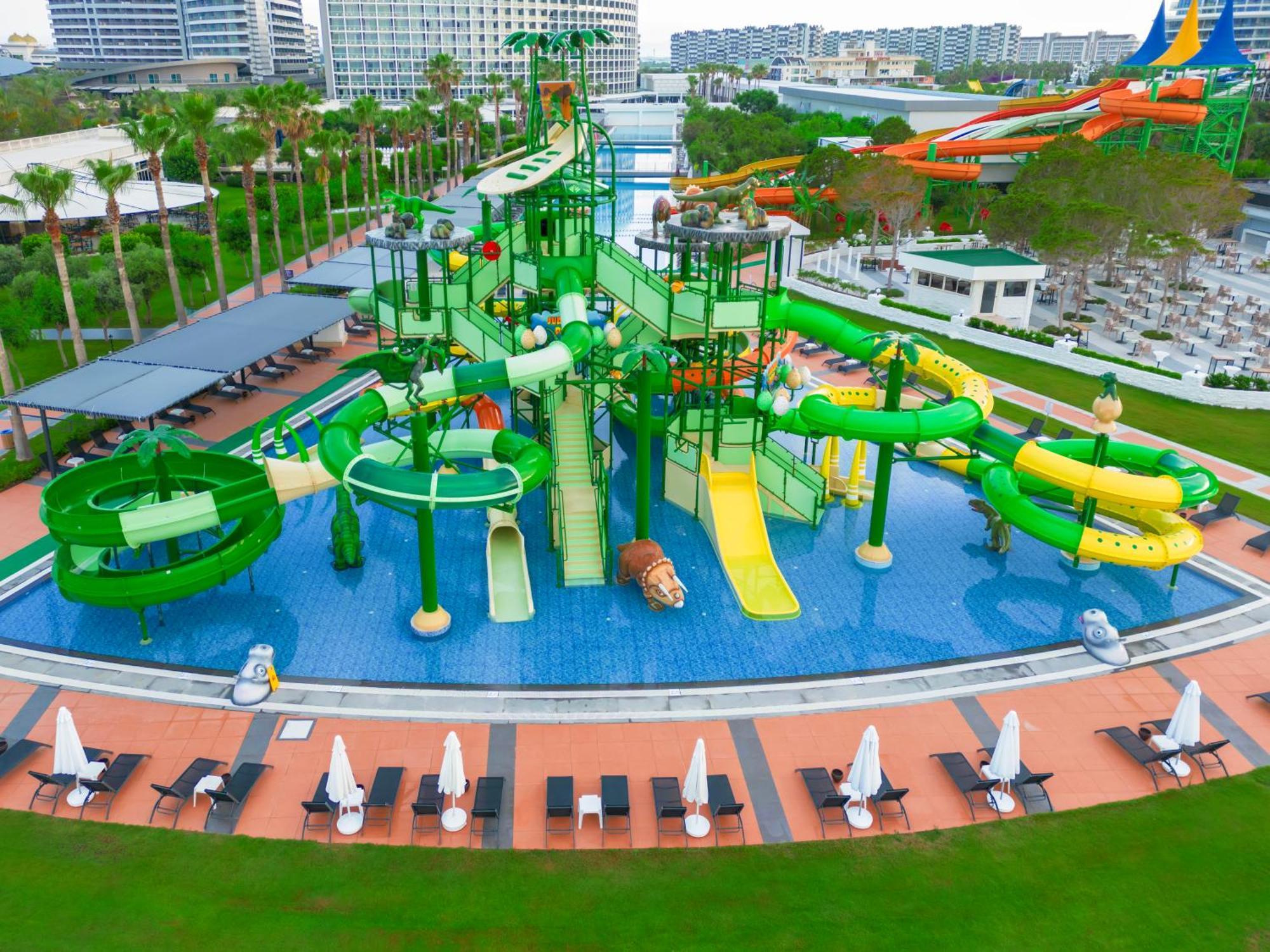 Crystal Centro Resort - Ultimate All Inclusive Antalya Bagian luar foto
