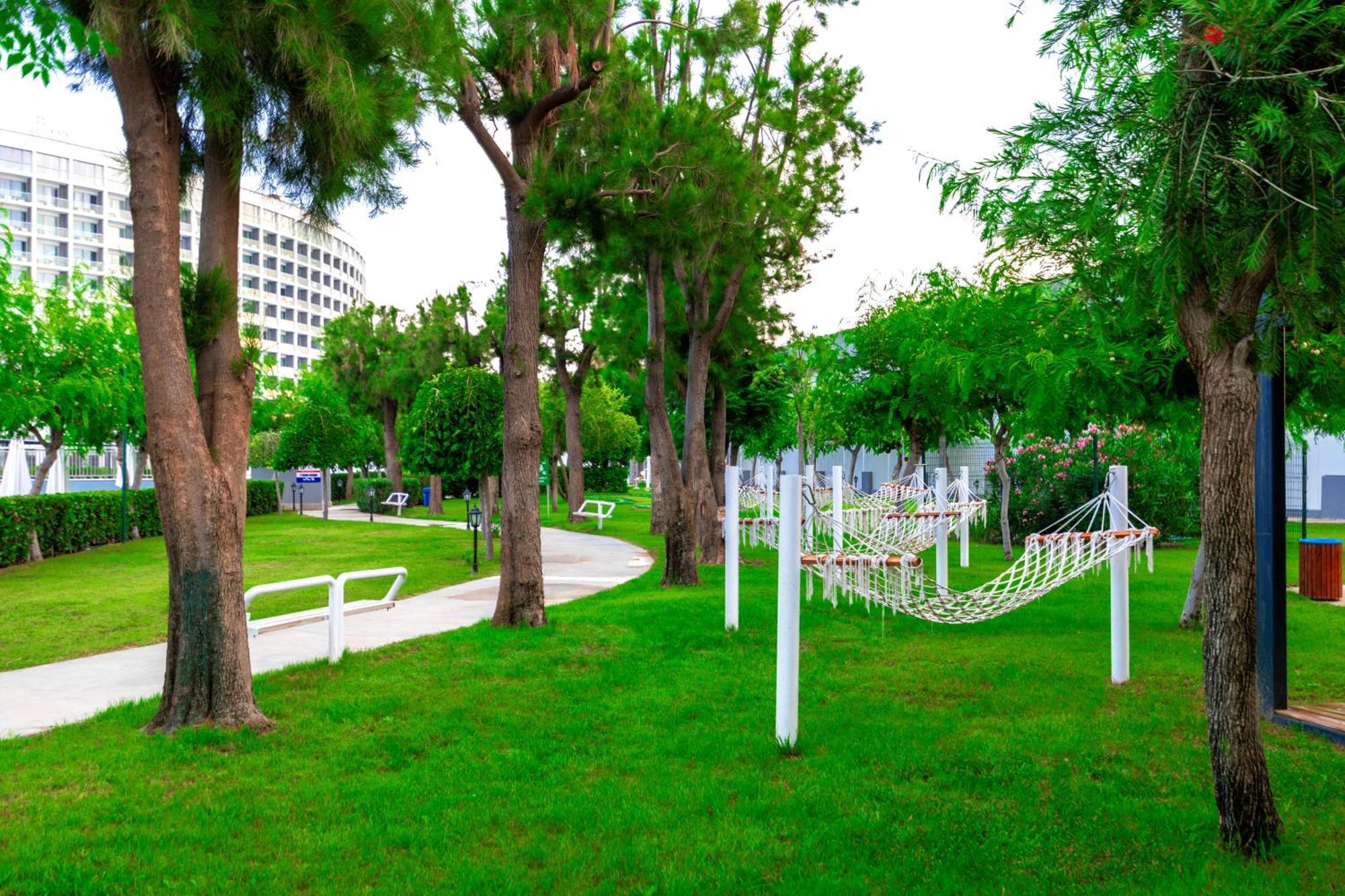 Crystal Centro Resort - Ultimate All Inclusive Antalya Bagian luar foto